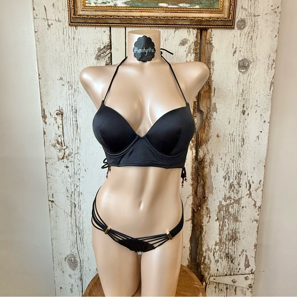 Victoria secret the bombshell halter swimsuit strappy side bikini 32C & Small